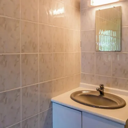 Holiday Home In Salignac With Pool, Cleaning Included Salignac Eyvigues