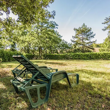 Dom wakacyjny Holiday Home In Salignac With Pool, Cleaning Included Salignac Eyvigues